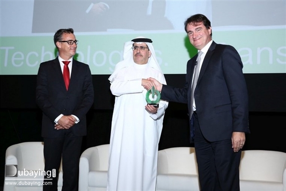 Social Schneider Electric Power to the Cloud UAE