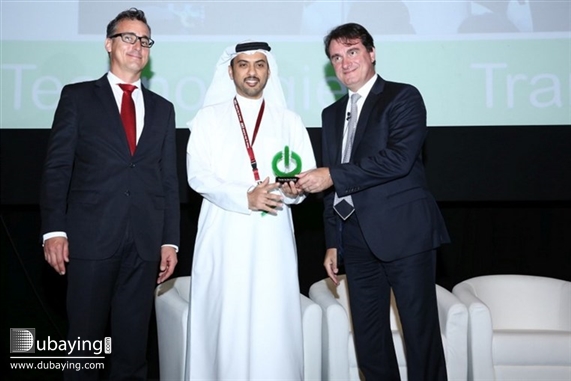 Social Schneider Electric Power to the Cloud UAE