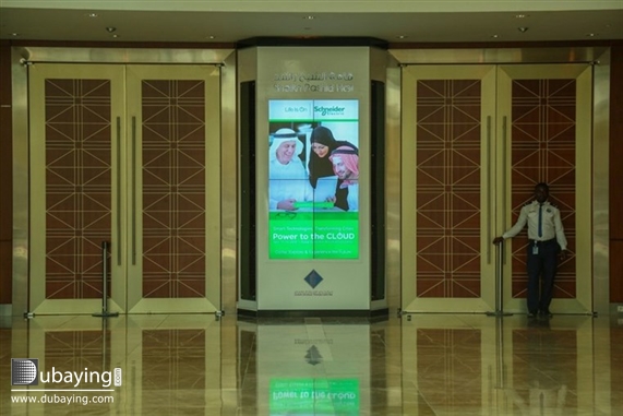 Social Schneider Electric Power to the Cloud UAE