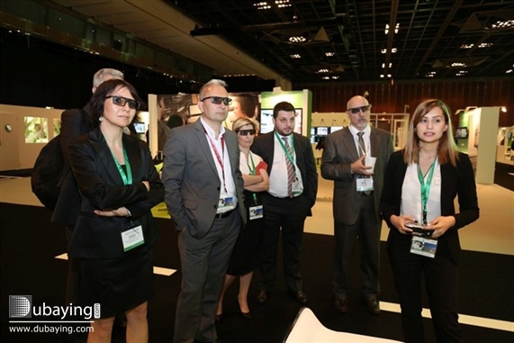 Social Schneider Electric Power to the Cloud UAE